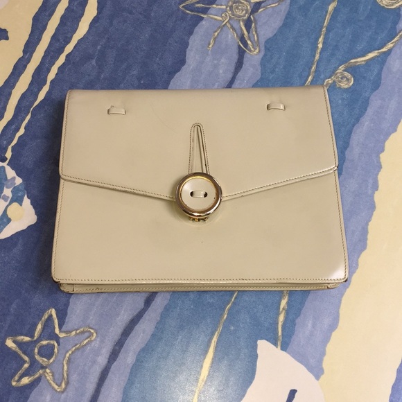 Lord & Taylor Handbags - RARE Vintage Ivory leather clutch w/ button detail